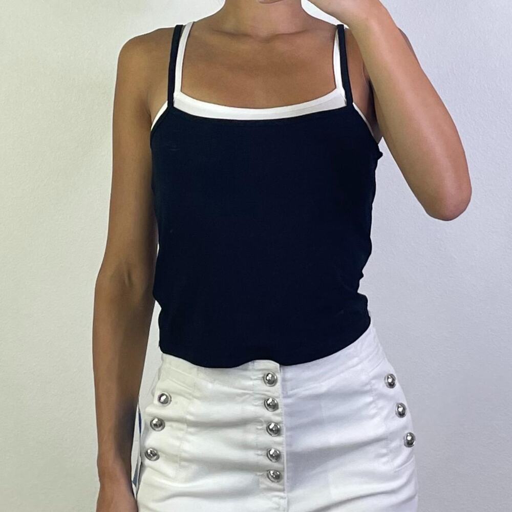 Black and White Double Top